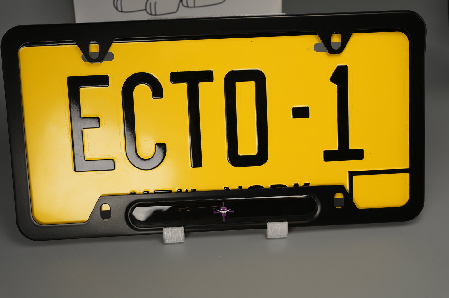 License plate frame aluminum - Anime White beard jolly roger