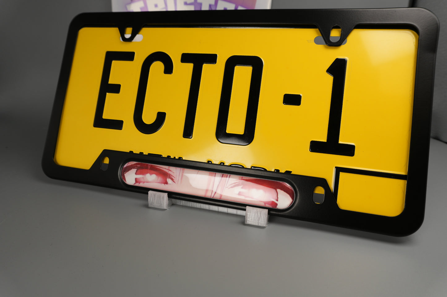 License plate frame aluminum Anime - Hentai Girl eyes heart pupil