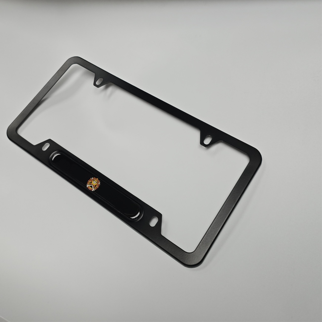 Anime One Piece Jolly Roger Flag on thousand sunny aluminum License plate frame (Copy)